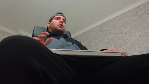 Snapshot of axelcolton chatting on December 28, 2024, 6:17 am AxelColton online show from December 28, 2024, 6:17 am