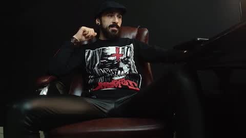 Snapshot of axelcolton chatting on January 10, 2025, 6:09 am AxelColton online show from January 10, 2025, 6:09 am