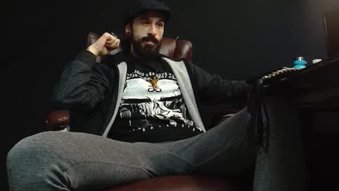 Snapshot of axelcolton chatting on January 13, 2025, 6:16 am AxelColton online show from January 13, 2025, 6:16 am