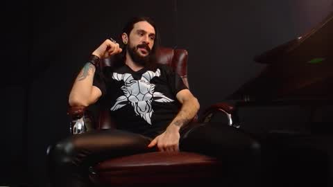 Snapshot of axelcolton chatting on January 17, 2025, 10:00 am AxelColton online show from January 17, 2025, 10:00 am