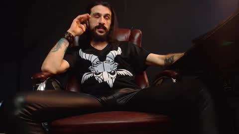 Snapshot of axelcolton chatting on January 17, 2025, 1:03 pm AxelColton online show from January 17, 2025, 1:03 pm