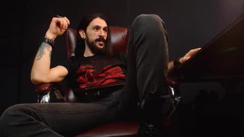 Snapshot of axelcolton chatting on January 18, 2025, 10:17 am AxelColton online show from January 18, 2025, 10:17 am