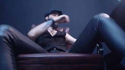 Snapshot of axelcolton chatting on February 6, 2025, 6:29 am AxelColton online show from February 6, 2025, 6:29 am