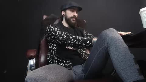 Snapshot of axelcolton chatting on February 9, 2025, 6:01 am AxelColton online show from February 9, 2025, 6:01 am