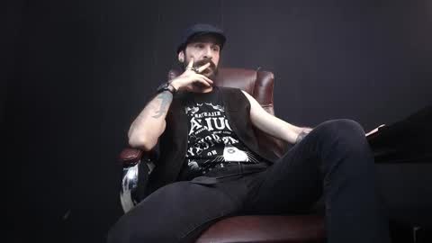 Snapshot of axelcolton chatting on February 15, 2025, 7:06 am AxelColton online show from February 15, 2025, 7:06 am