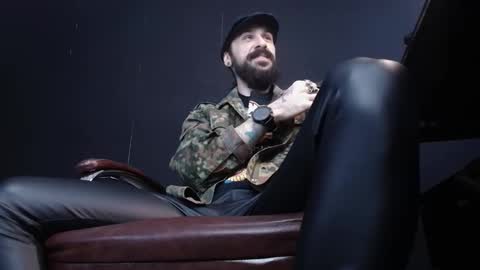 Snapshot of axelcolton chatting on February 19, 2025, 6:22 am AxelColton online show from February 19, 2025, 6:22 am