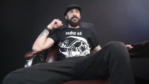 Snapshot of axelcolton chatting on February 25, 2025, 9:31 am AxelColton online show from February 25, 2025, 9:31 am