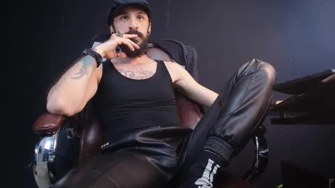 Snapshot of axelcolton chatting on February 27, 2025, 10:04 am AxelColton online show from February 27, 2025, 10:04 am