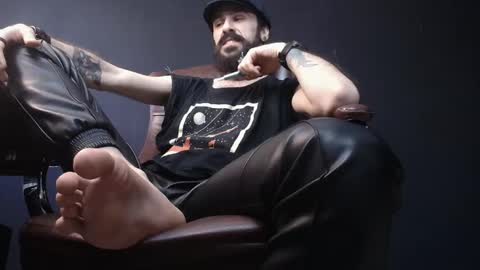 Snapshot of axelcolton chatting on March 3, 2025, 8:27 am AxelColton online show from March 3, 2025, 8:27 am