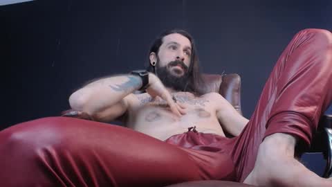 Snapshot of axelcolton chatting on March 7, 2025, 12:12 pm AxelColton online show from March 7, 2025, 12:12 pm