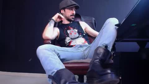 Snapshot of axelcolton chatting on October 18, 2025, 10:27 am AxelColton online show from October 18, 2025, 10:27 am