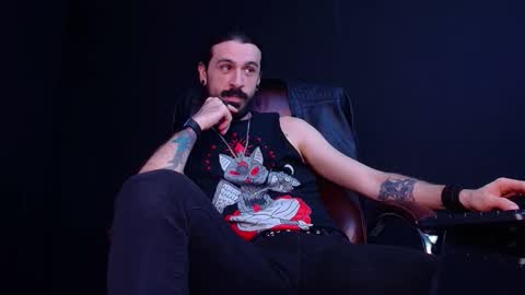 Snapshot of axelcolton chatting on November 2, 2025, 11:23 am AxelColton online show from November 2, 2025, 11:23 am