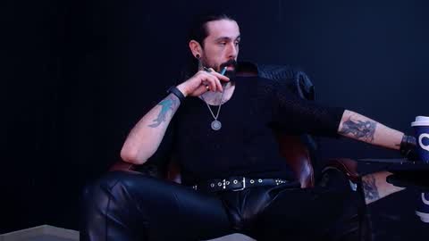 Snapshot of axelcolton chatting on November 5, 2025, 11:32 am AxelColton online show from November 5, 2025, 11:32 am