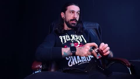 Snapshot of axelcolton chatting on November 7, 2025, 11:21 am AxelColton online show from November 7, 2025, 11:21 am