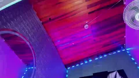 Snapshot of axell_cross2 chatting on June 7, 2026, 5:49 pm Axell Cross2 online show from June 7, 2026, 5:49 pm