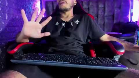Snapshot of axell_cross2 chatting on June 11, 2026, 2:53 am Axell Cross2 online show from June 11, 2026, 2:53 am