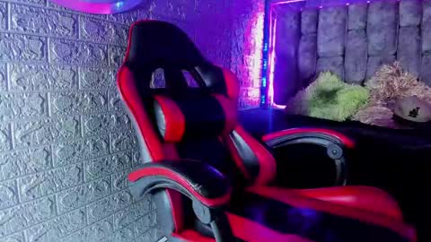 Snapshot of axell_cross2 chatting on June 14, 2026, 2:35 am Axell Cross2 online show from June 14, 2026, 2:35 am
