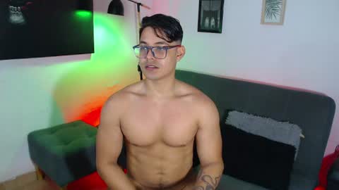 axell online show from June 23, 2026, 1:09 pm