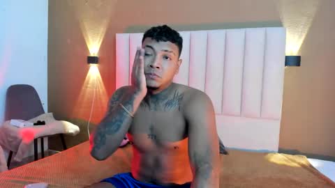 Axell online show from April 24, 2026, 12:29 pm