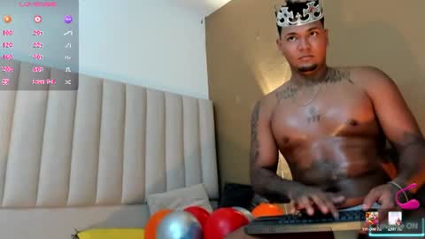 Snapshot of axell_king07 chatting on June 11, 2026, 9:40 am Axell online show from June 11, 2026, 9:40 am