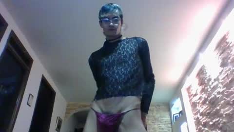 Snapshot of axellatino_ chatting on December 18, 2024, 12:43 am Axel online show from December 18, 2024, 12:43 am