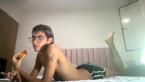 Axel  online show from January 3, 2025, 4:44 am