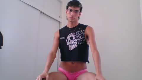 Snapshot of axellatino_ chatting on February 11, 2025, 5:40 pm Axel online show from February 11, 2025, 5:40 pm