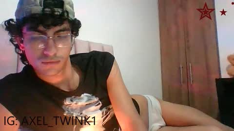 Axel  online show from December 16, 2025, 5:12 am