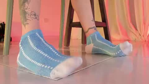 Snapshot of axellcollins chatting on July 3, 2026, 7:09 pm im your little femboy ALEX online show from July 3, 2026, 7:09 pm