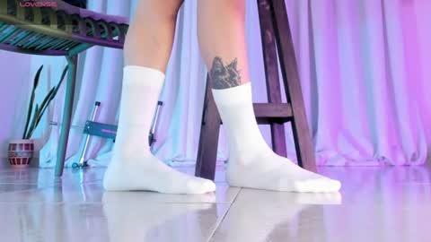 Snapshot of axellcollins chatting on August 1, 2026, 8:08 pm im your little femboy ALEX online show from August 1, 2026, 8:08 pm