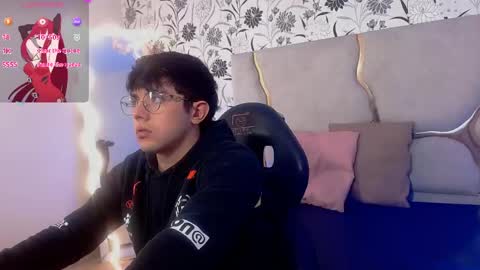 Snapshot of axelnoir_tay chatting on June 1, 2026, 3:08 am axelnoir_tay online show from June 1, 2026, 3:08 am