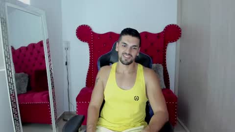 Snapshot of axelwinters_ chatting on July 6, 2026, 8:22 pm Axel online show from July 6, 2026, 8:22 pm