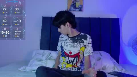 Snapshot of axxxel_twink chatting on June 18, 2026, 2:45 am Axxxel online show from June 18, 2026, 2:45 am