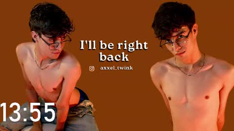 Snapshot of axxxel_twink chatting on June 22, 2026, 2:24 am Axxxel online show from June 22, 2026, 2:24 am