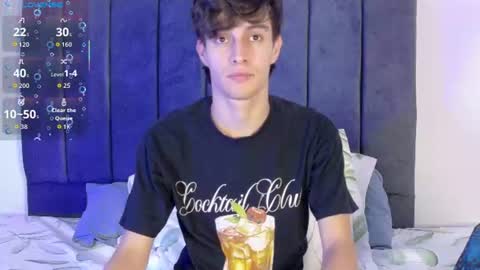 Snapshot of axxxel_twink chatting on June 23, 2026, 2:31 am Axxxel online show from June 23, 2026, 2:31 am