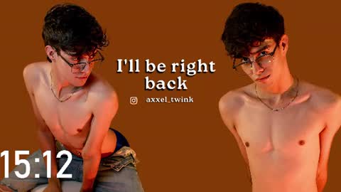 Snapshot of axxxel_twink chatting on June 25, 2026, 5:12 am Axxxel online show from June 25, 2026, 5:12 am