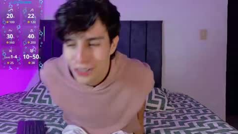 Snapshot of axxxel_twink chatting on July 12, 2026, 2:13 am Axxxel online show from July 12, 2026, 2:13 am