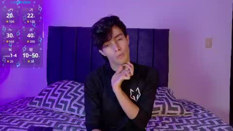 Snapshot of axxxel_twink chatting on July 16, 2026, 2:28 am Axxxel online show from July 16, 2026, 2:28 am