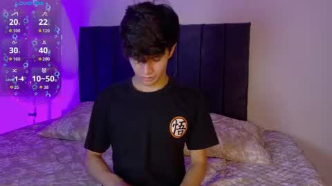 Snapshot of axxxel_twink chatting on July 24, 2026, 2:53 am Axxxel online show from July 24, 2026, 2:53 am