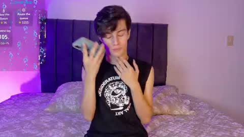 Snapshot of axxxel_twink chatting on July 26, 2026, 2:20 am Axxxel online show from July 26, 2026, 2:20 am
