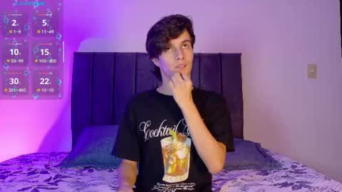 Snapshot of axxxel_twink chatting on August 4, 2026, 2:37 am Axxxel online show from August 4, 2026, 2:37 am