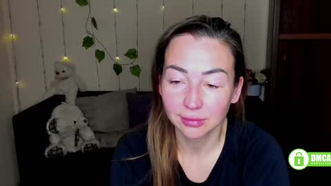 Snapshot of ay_kiss_jully chatting on February 17, 2025, 11:02 am Jully online show from February 17, 2025, 11:02 am