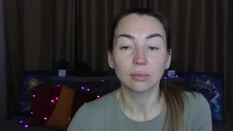 Snapshot of ay_kiss_jully chatting on February 25, 2025, 9:20 am Jully online show from February 25, 2025, 9:20 am