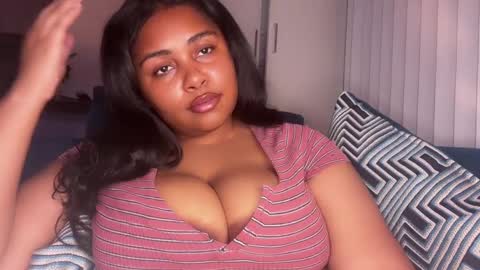 Snapshot of ayacolada chatting on December 20, 2024, 7:44 am Aya online show from December 20, 2024, 7:44 am