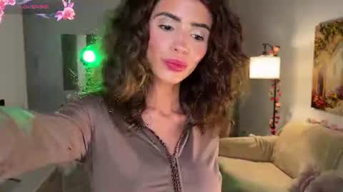 Alya online show from June 24, 2026, 7:13 pm