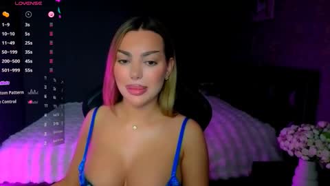  Ayla Demir  online show from March 11, 2026, 9:54 pm