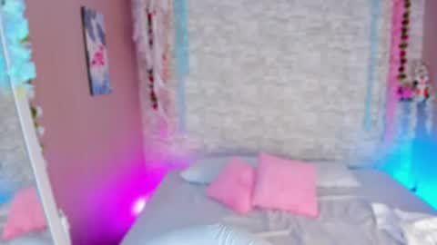 Snapshot of ayla_lux chatting on July 20, 2026, 4:27 am Ayla online show from July 20, 2026, 4:27 am