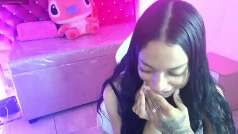 aylanny_m online show from May 16, 2026, 12:29 am