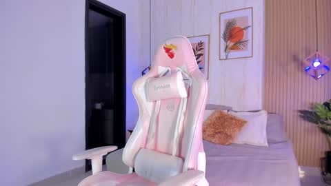 Ayleen online show from January 6, 2026, 1:26 pm