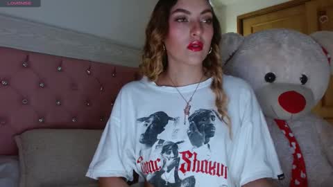 Snapshot of ayleen_m chatting on September 22, 2025, 3:19 am AYLEEN online show from September 22, 2025, 3:19 am